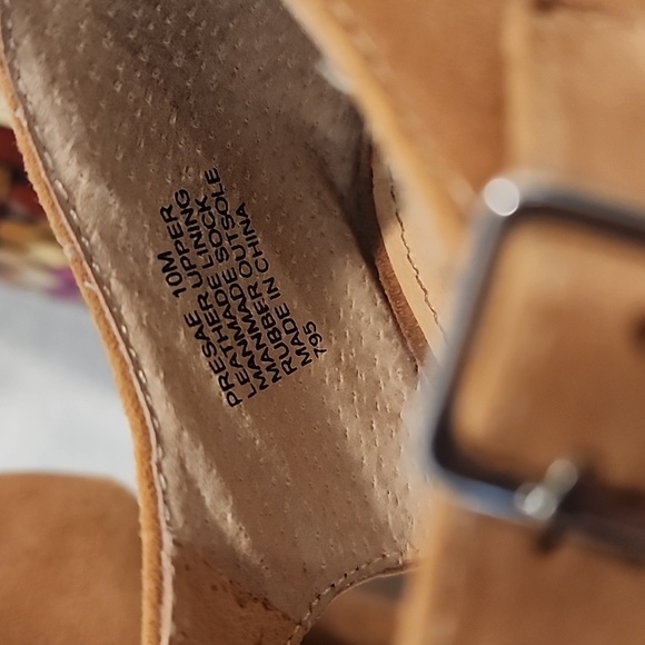 Steve Madden "Presae" platform suede heel - size 10 - Pre-owned - Picture 7 of 12